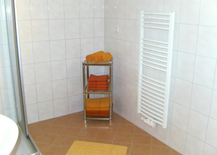 格鲁伯公寓 * 菲根